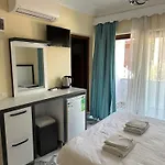 Palm Hotel