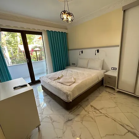 Palm Cirali