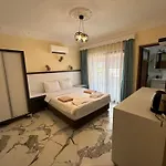 Palm Hotell *